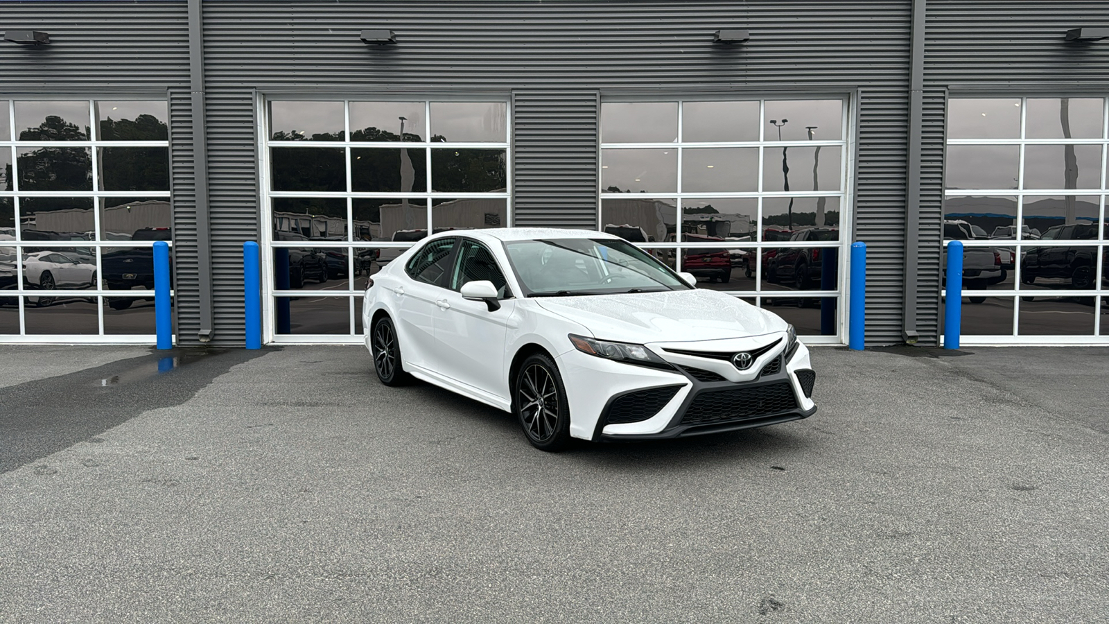 2022 Toyota Camry SE 9