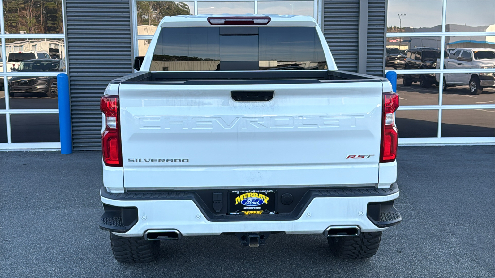 2023 Chevrolet Silverado 1500 RST 3