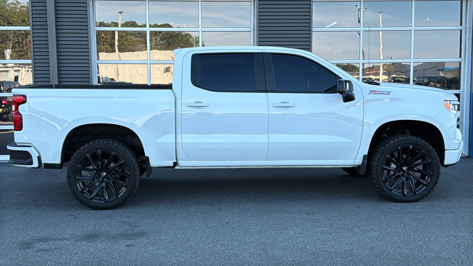 2023 Chevrolet Silverado 1500 RST 4