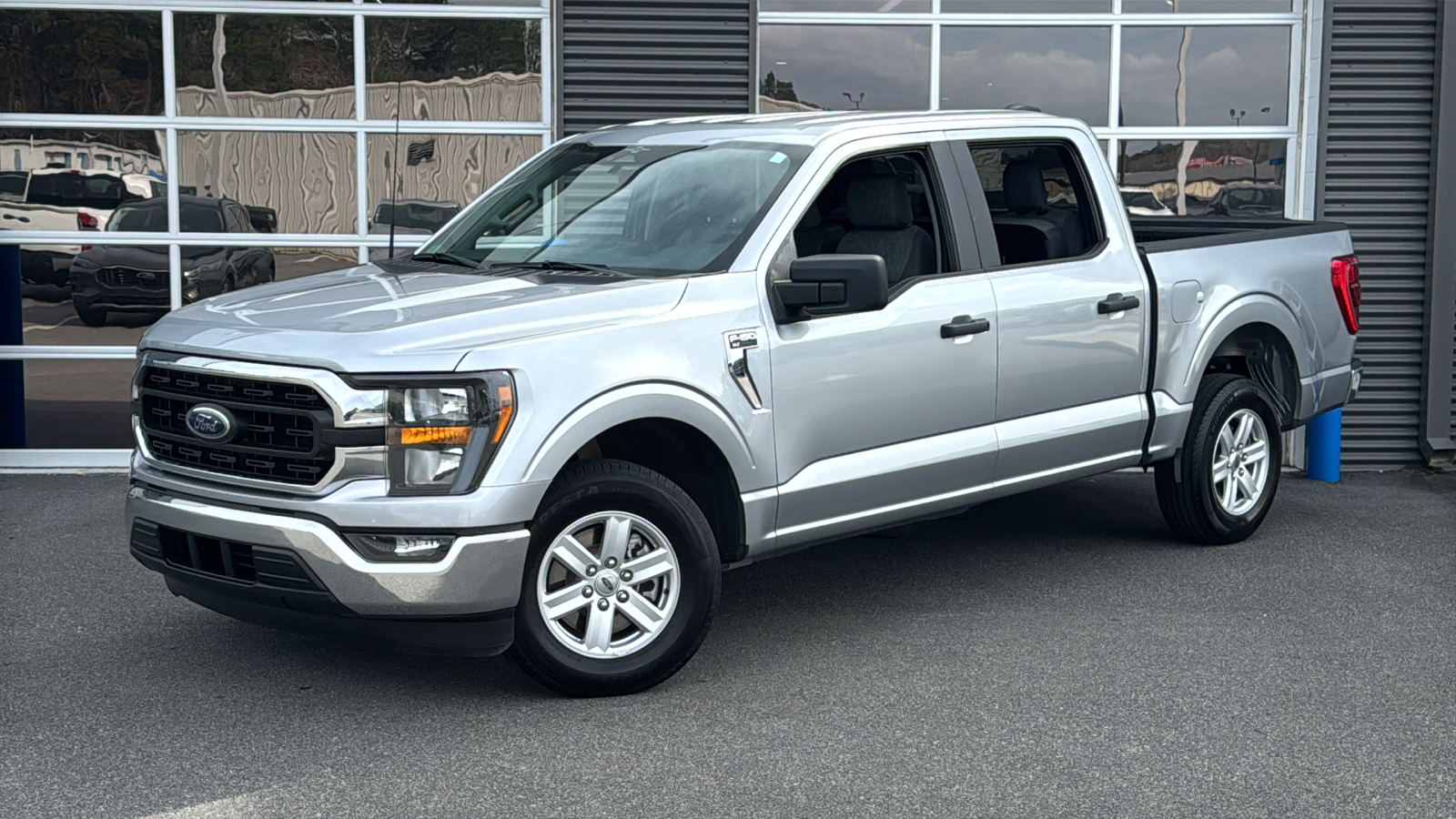 2023 Ford F-150 XLT 1