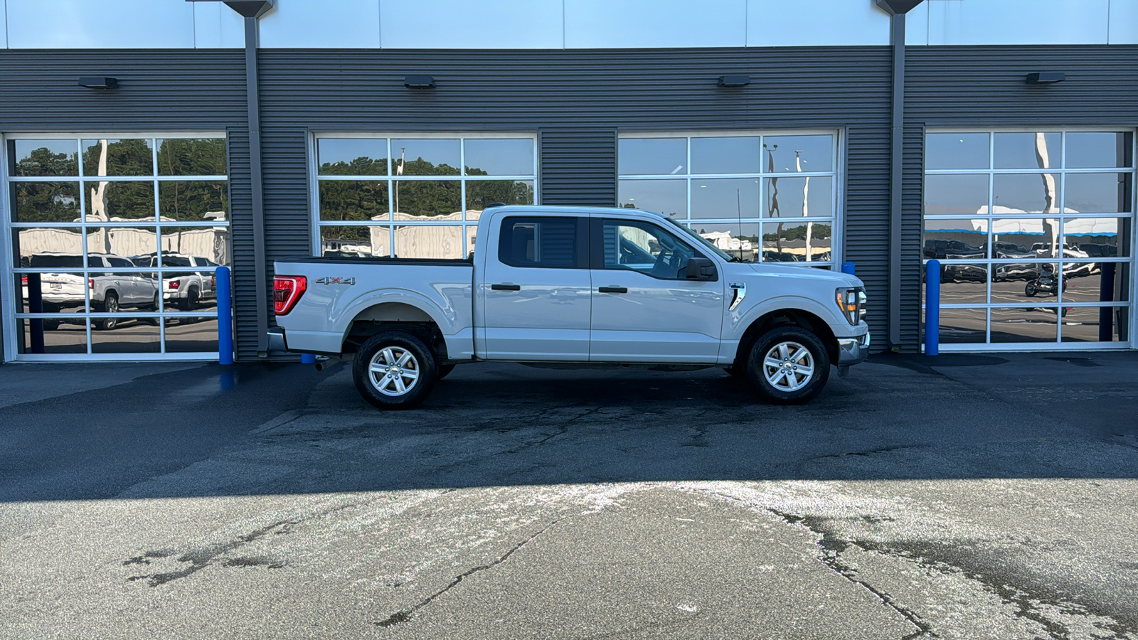 2023 Ford F-150 XL 8