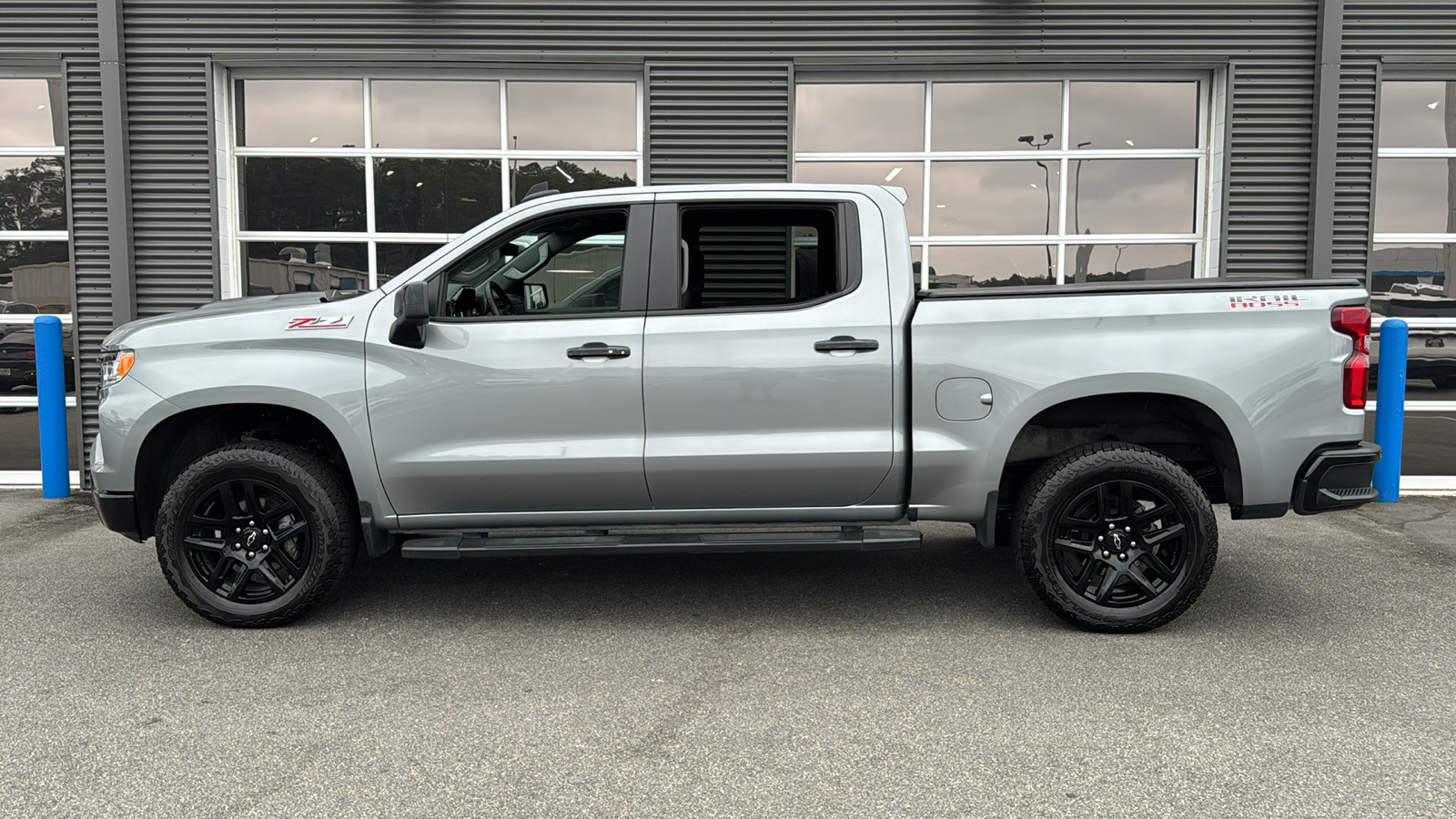 2023 Chevrolet Silverado 1500 LT Trail Boss 2