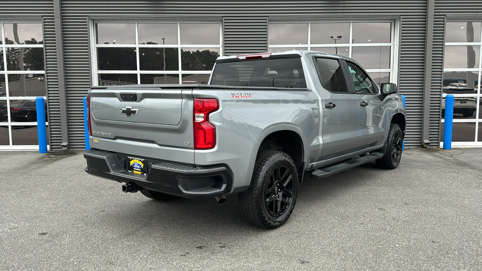 2023 Chevrolet Silverado 1500 LT Trail Boss 6