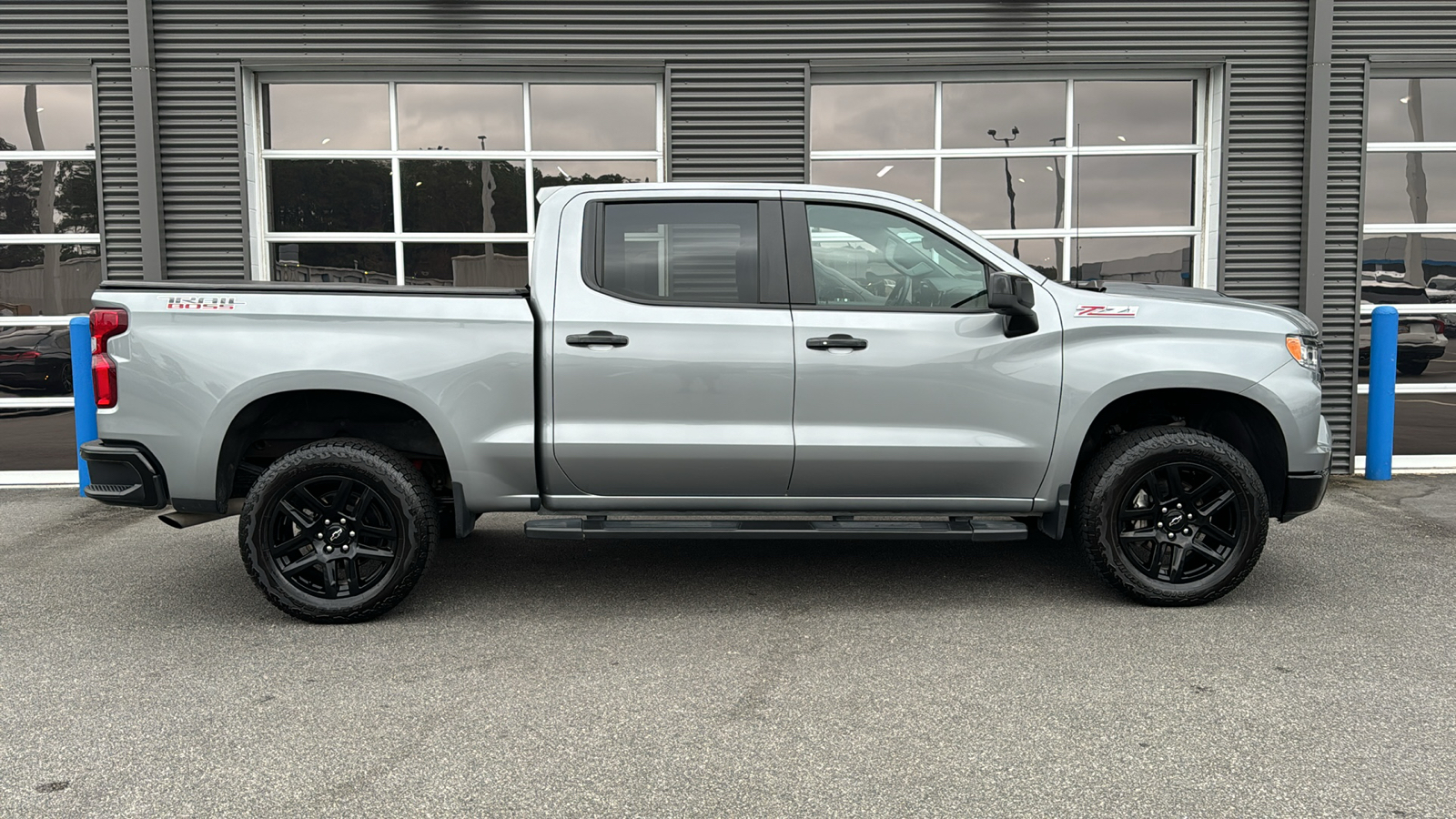 2023 Chevrolet Silverado 1500 LT Trail Boss 7