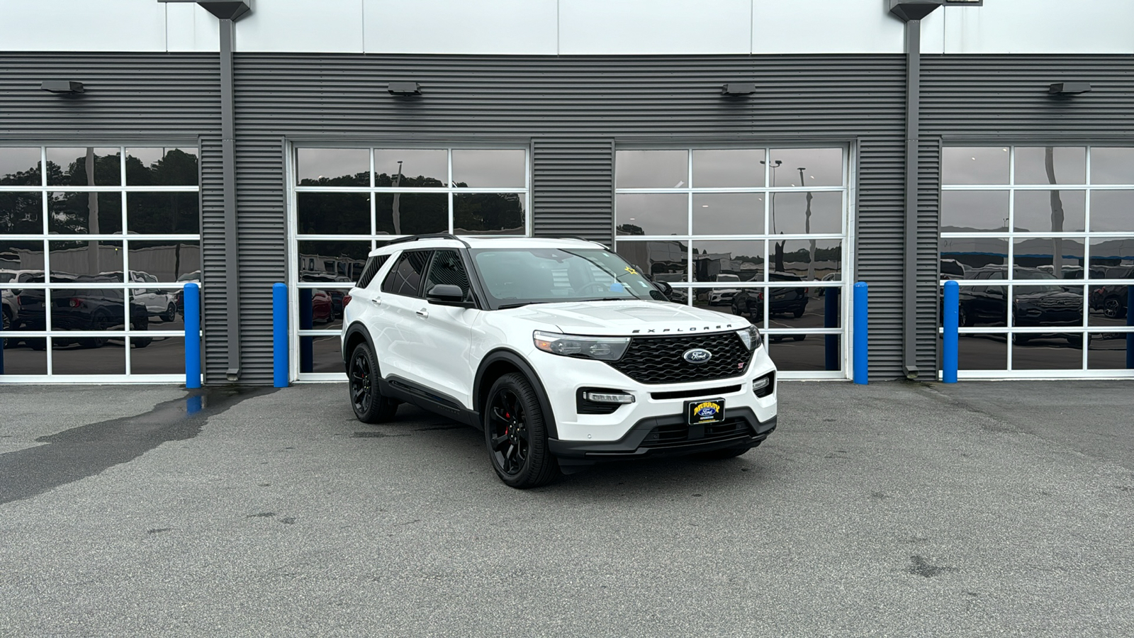 2023 Ford Explorer ST 9