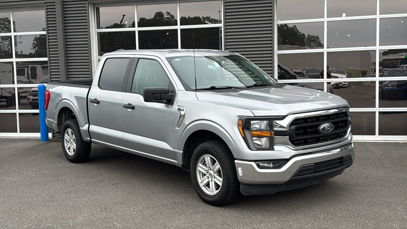 2023 Ford F-150 XLT 3