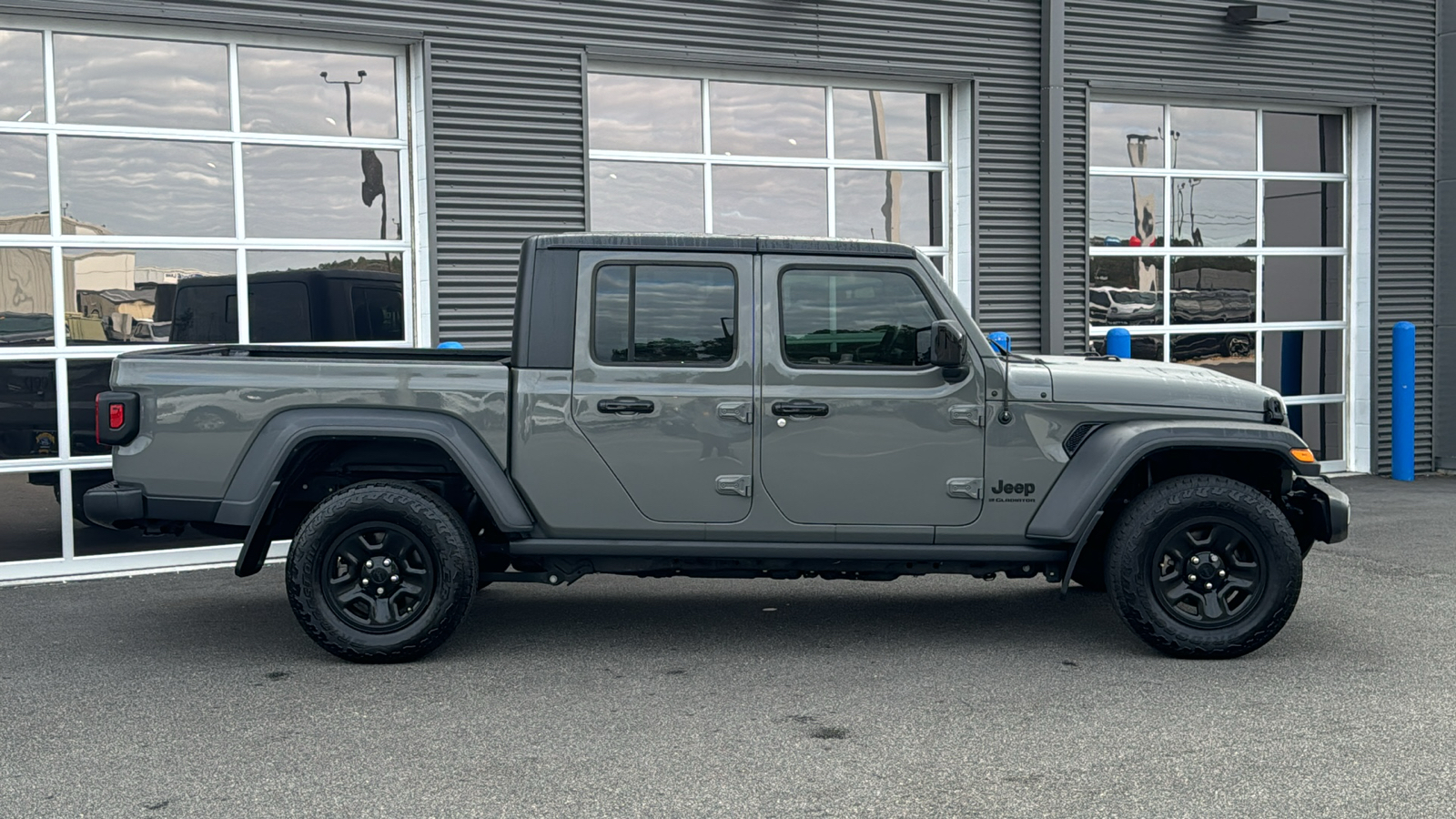 2023 Jeep Gladiator Sport 7