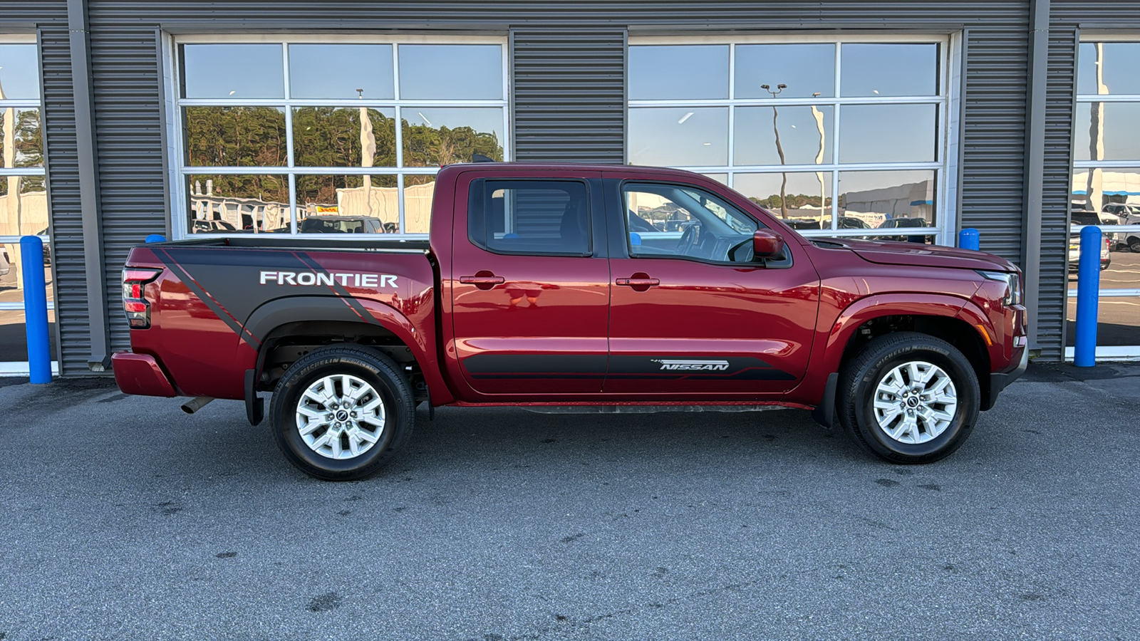 2023 Nissan Frontier SV 7