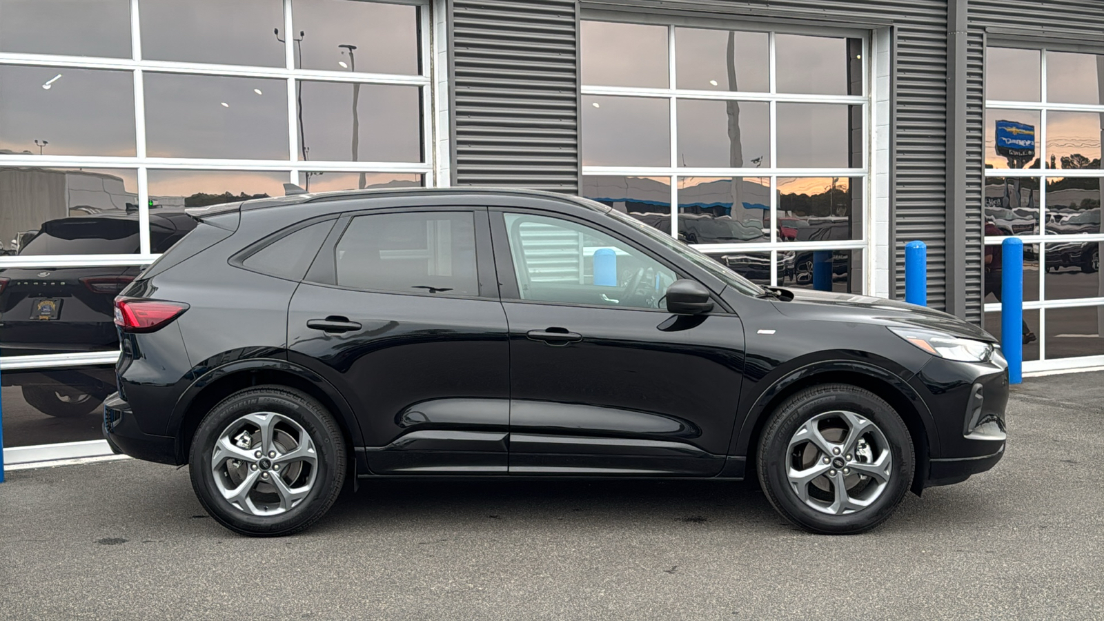 2023 Ford Escape ST-Line 4