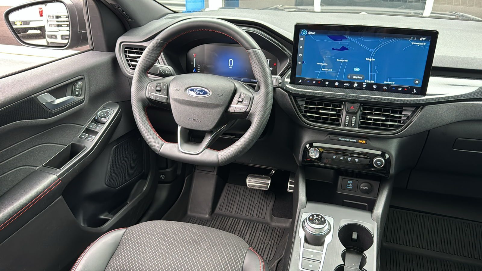 2023 Ford Escape ST-Line 27