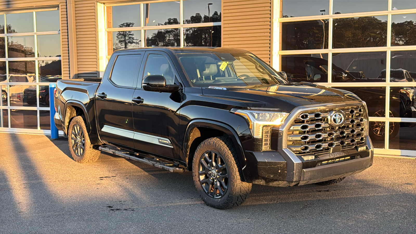 2023 Toyota Tundra Hybrid Platinum 3