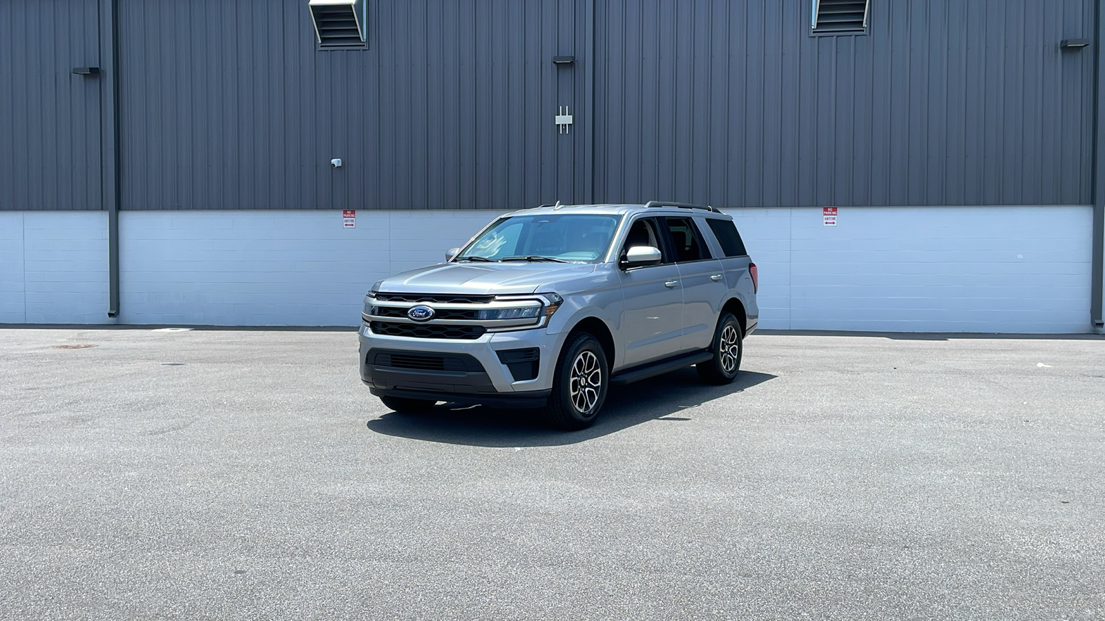 2024 Ford Expedition XLT 1