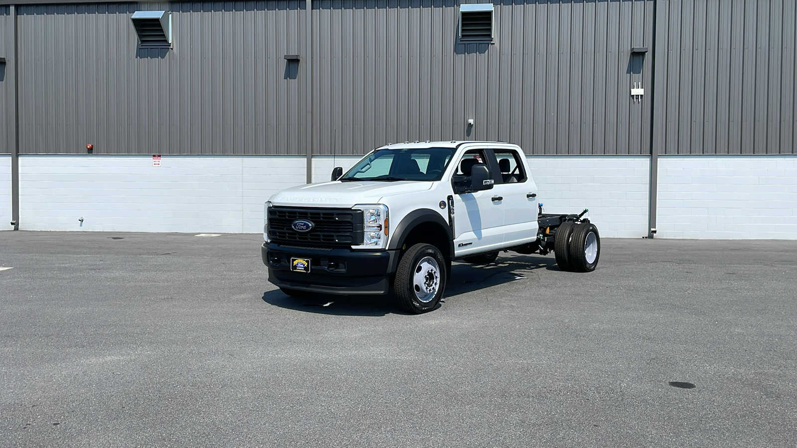 2024 Ford F-550SD XL 1