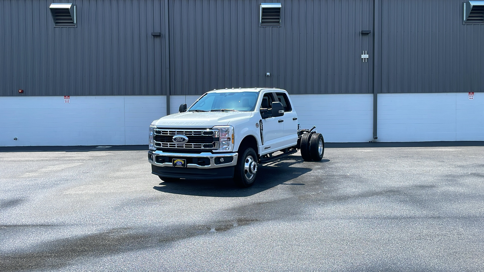 2024 Ford F-350 Super Duty XL 1