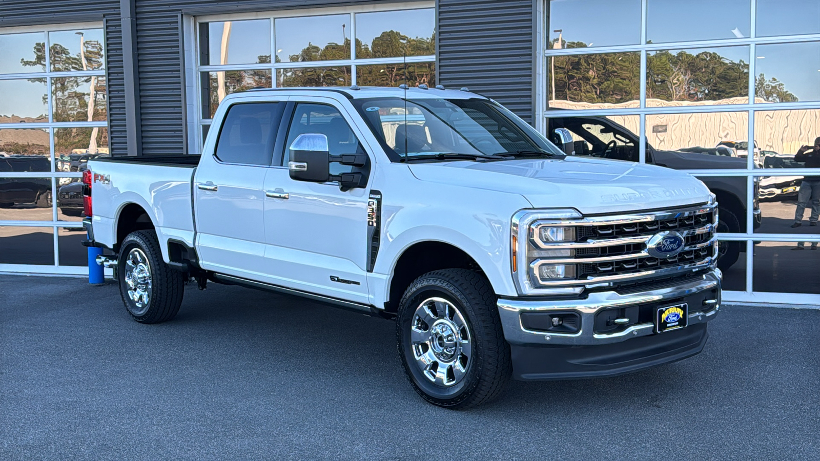 2024 Ford F-350SD King Ranch 8