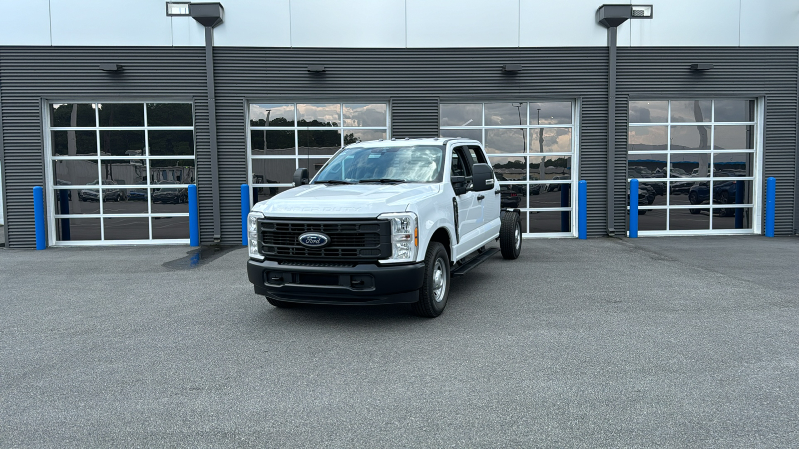 2024 Ford F-250 Super Duty XL 1