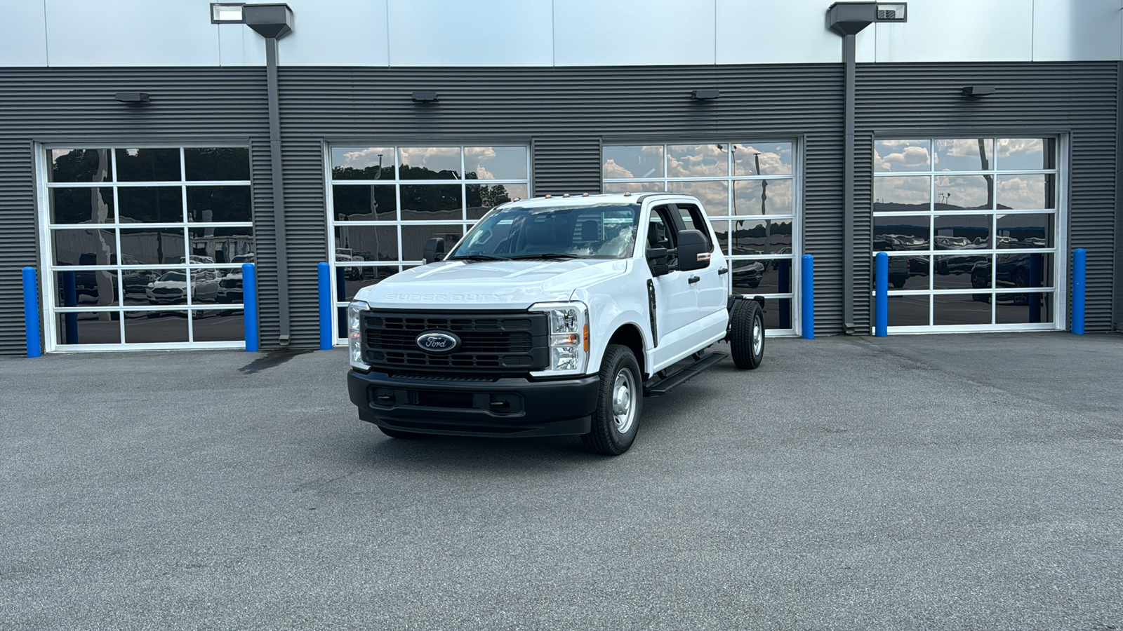 2024 Ford F-250 Super Duty XL 1