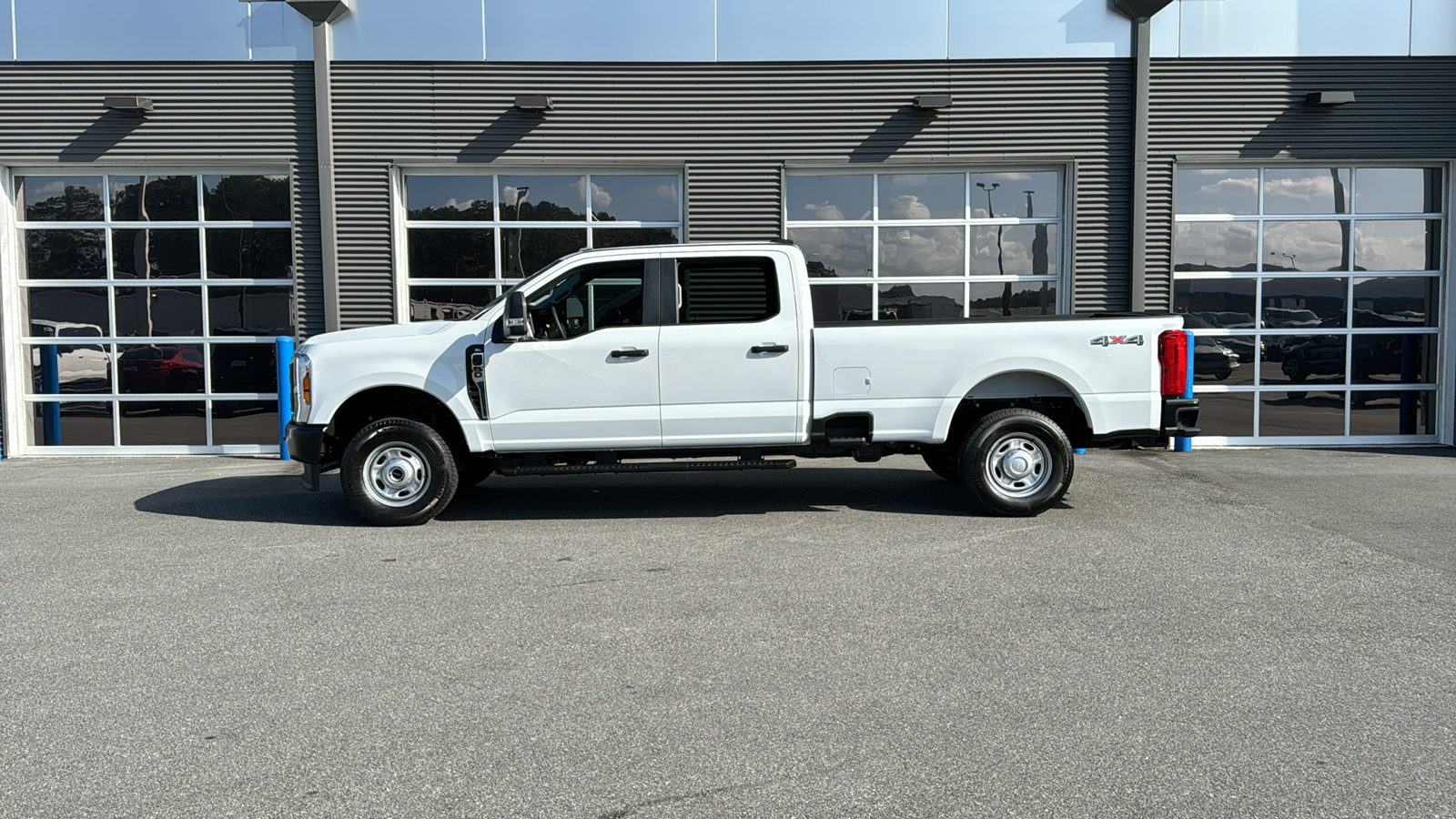 2024 Ford F-350 Super Duty XL 2