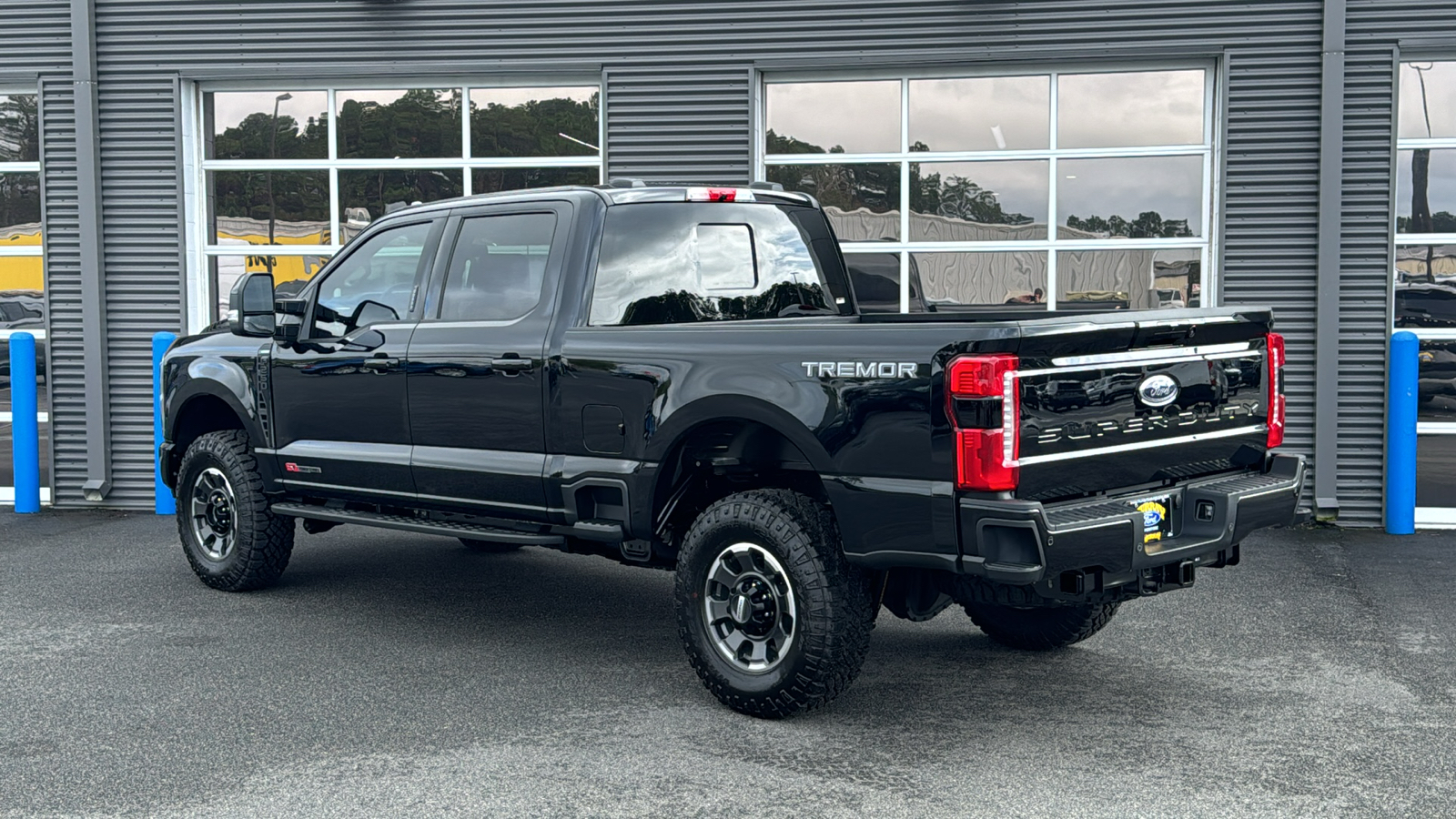 2024 Ford F-250SD Lariat 3