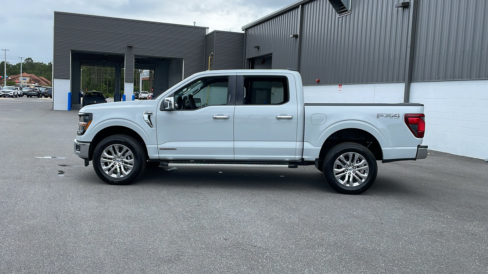 2024 Ford F-150 XLT 2