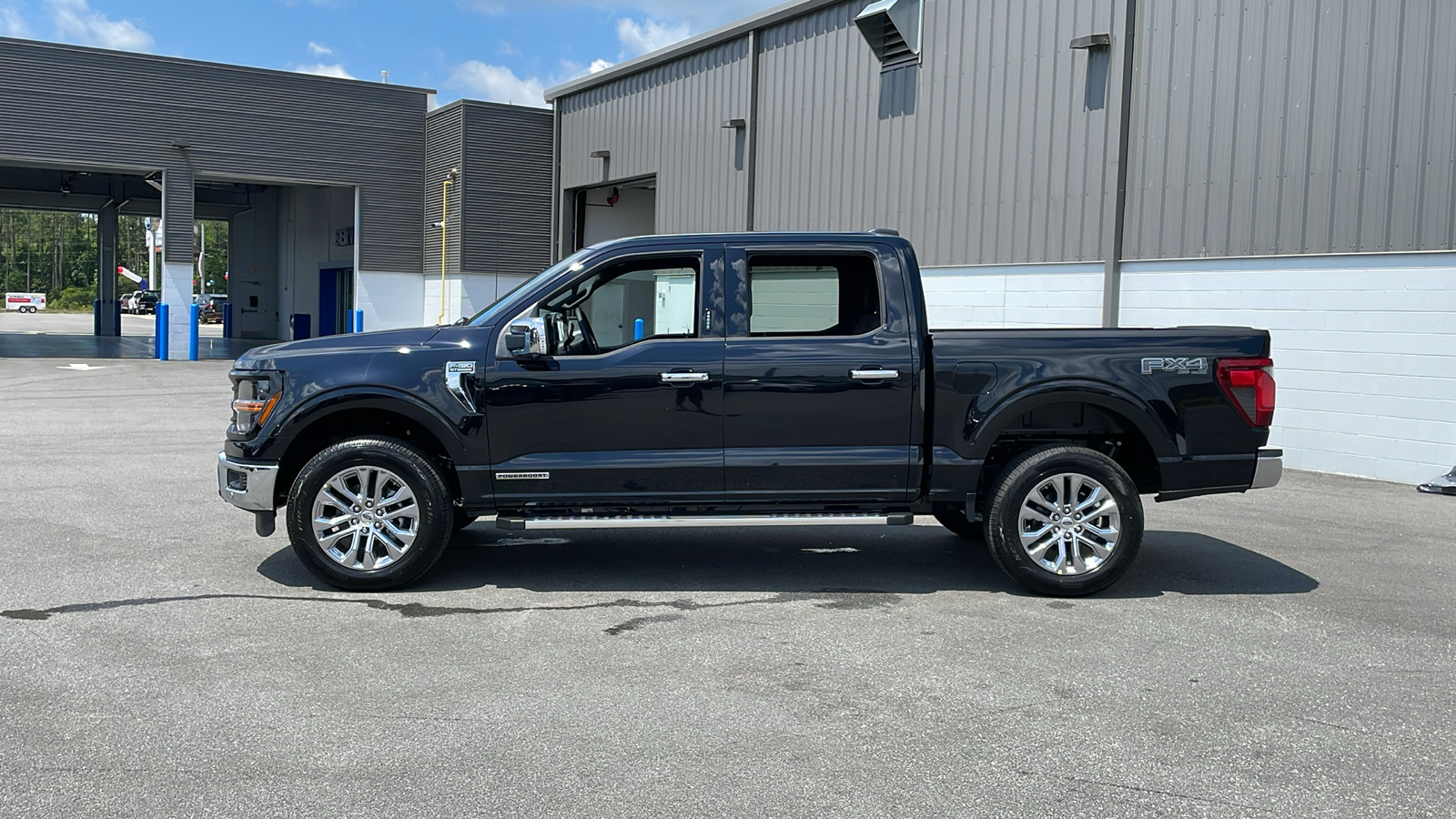 2024 Ford F-150 XLT 2