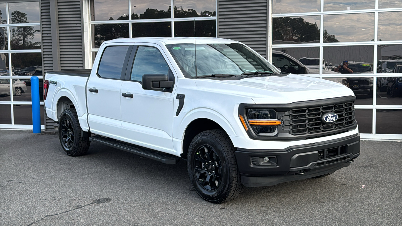 2024 Ford F-150 STX 8