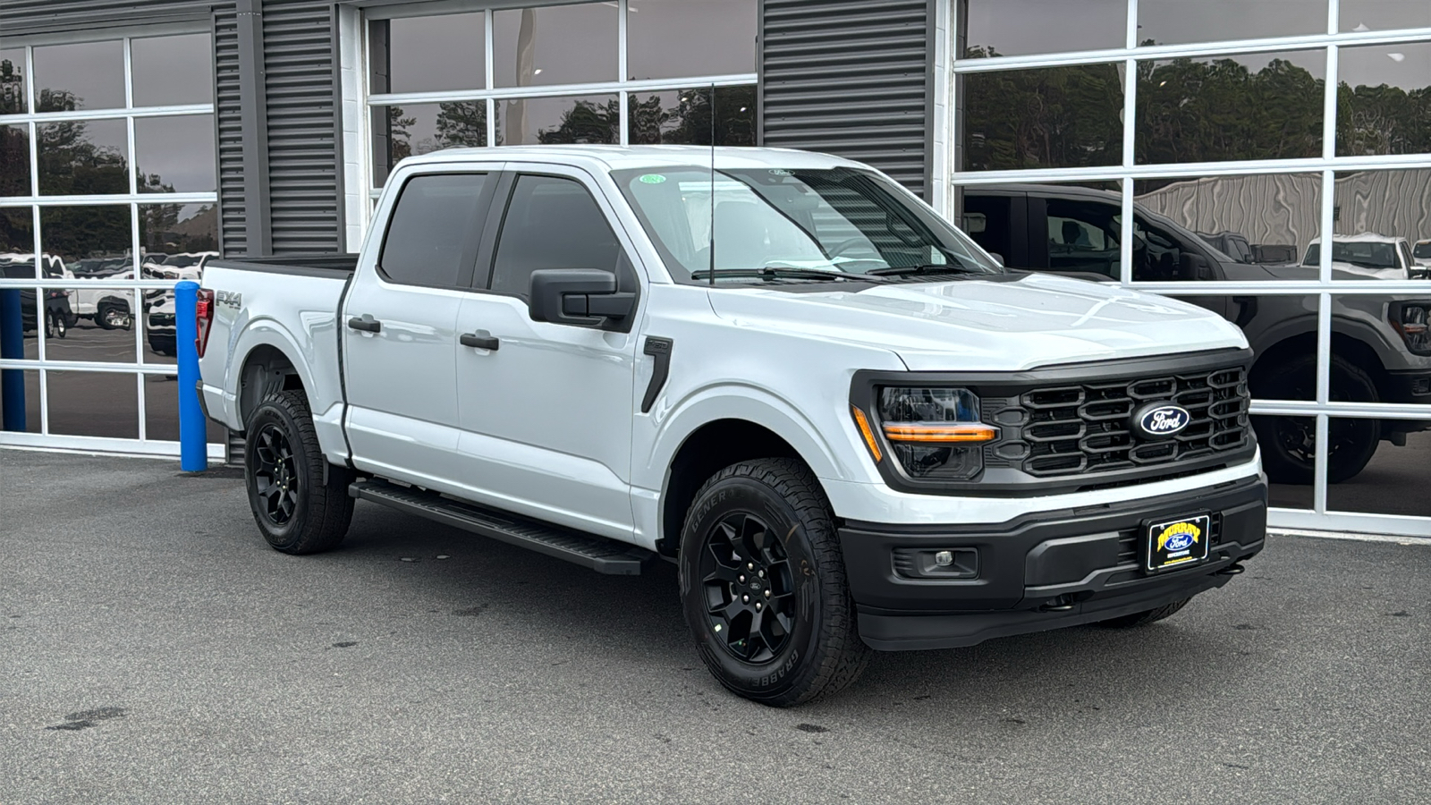 2024 Ford F-150 STX 8