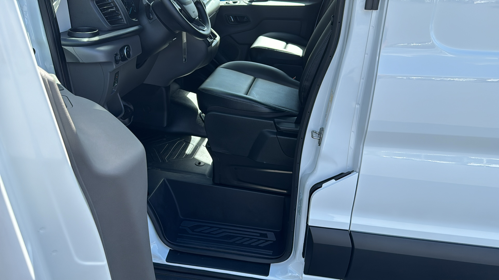 2024 Ford Transit-250 Base 16