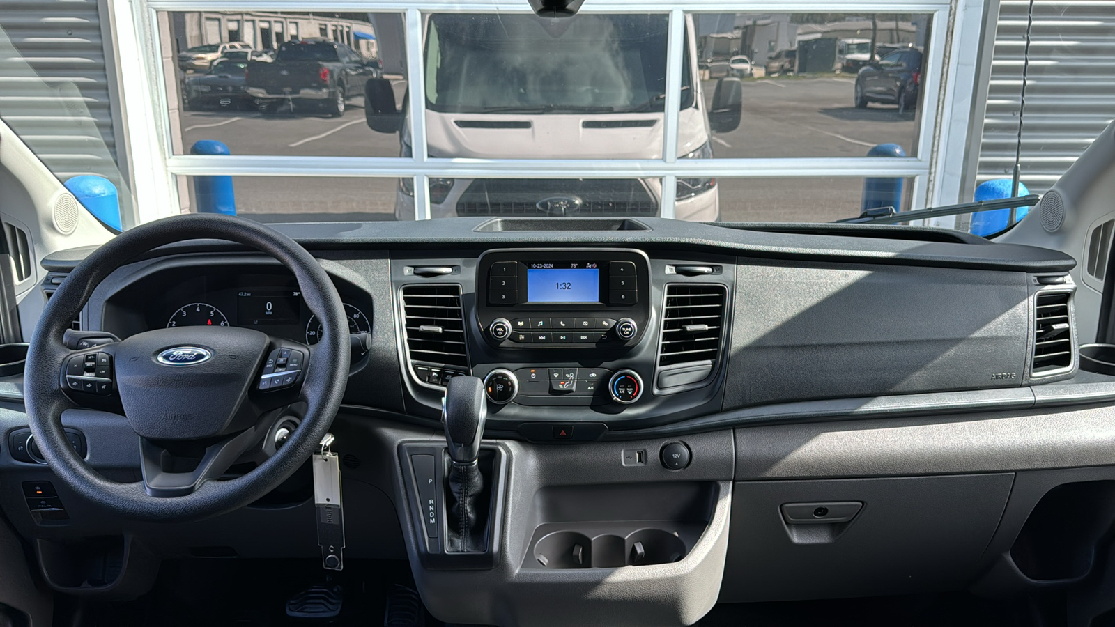 2024 Ford Transit-250 Base 27