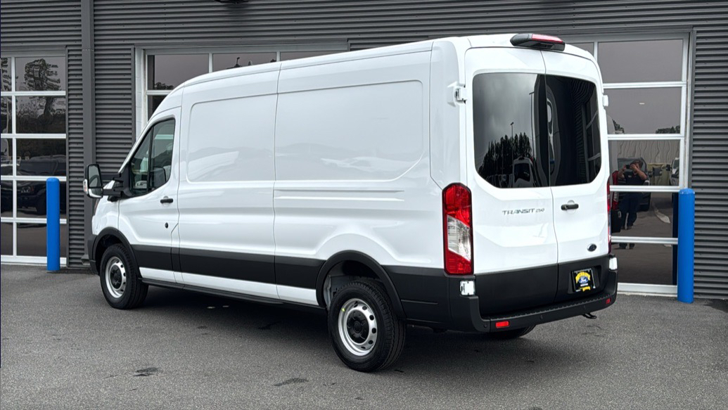 2024 Ford Transit-250 Base 3