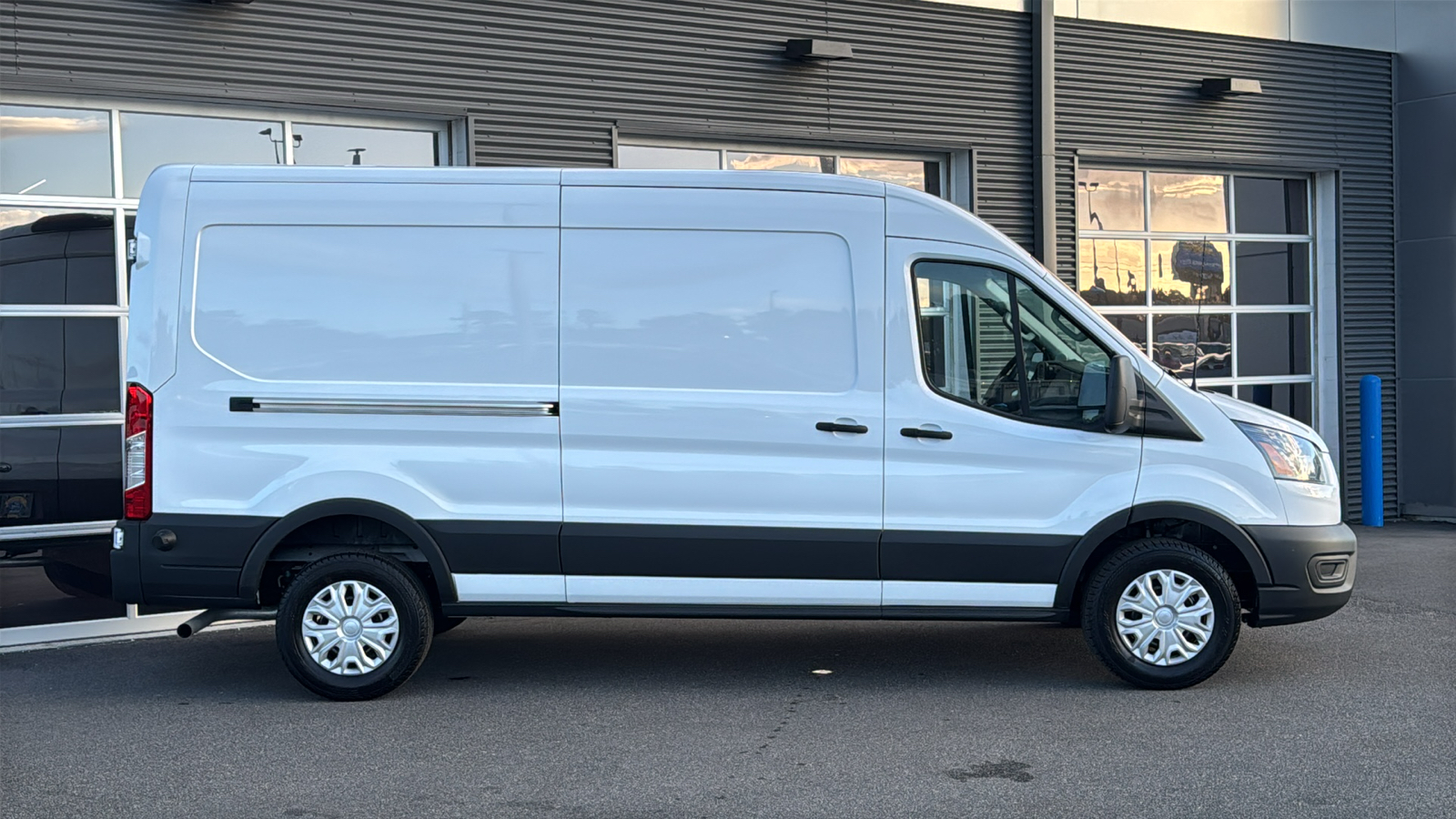 2024 Ford Transit-250 Base 8