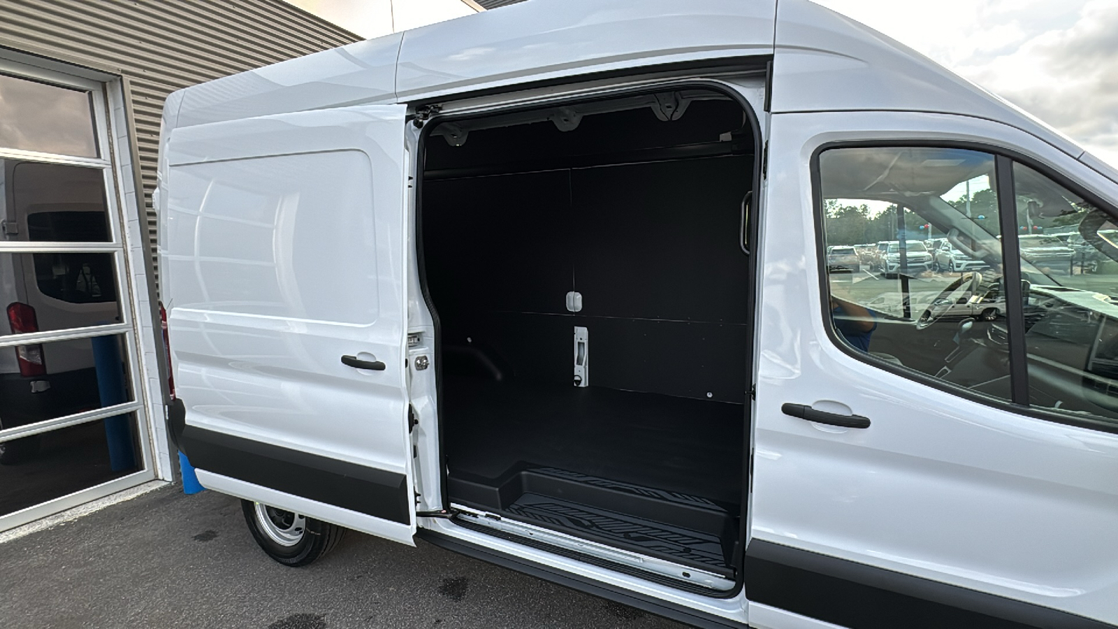 2024 Ford Transit-250 Base 29