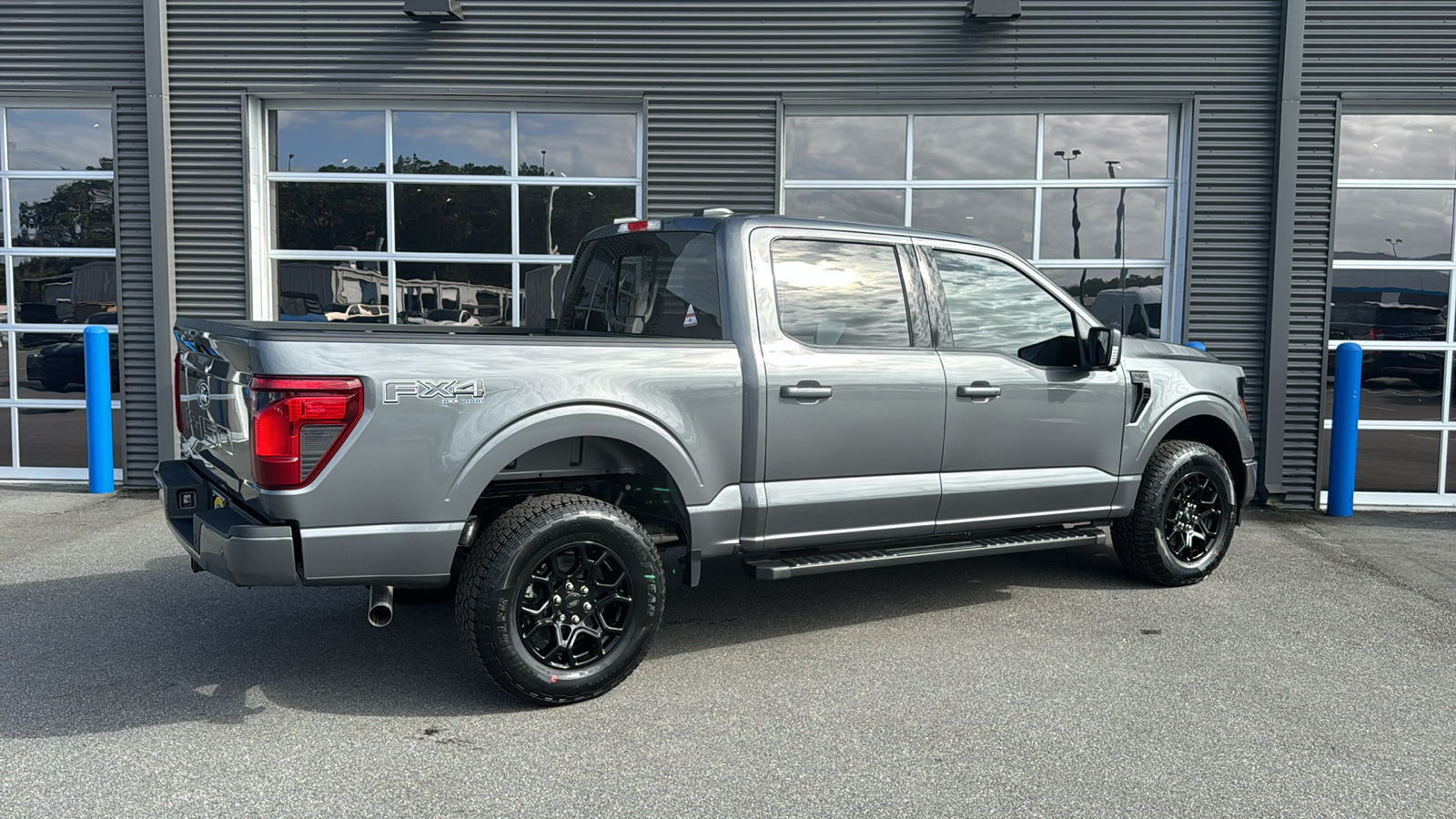 2024 Ford F-150 XLT 8