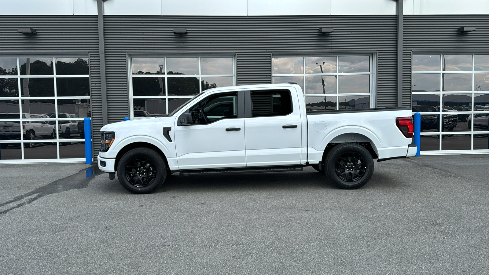 2024 Ford F-150 STX 2