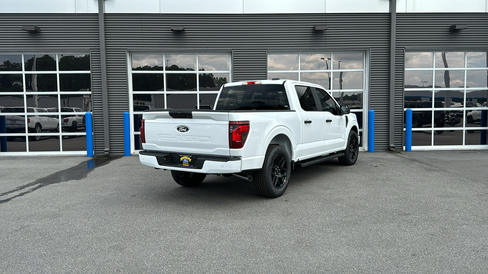 2024 Ford F-150 STX 8