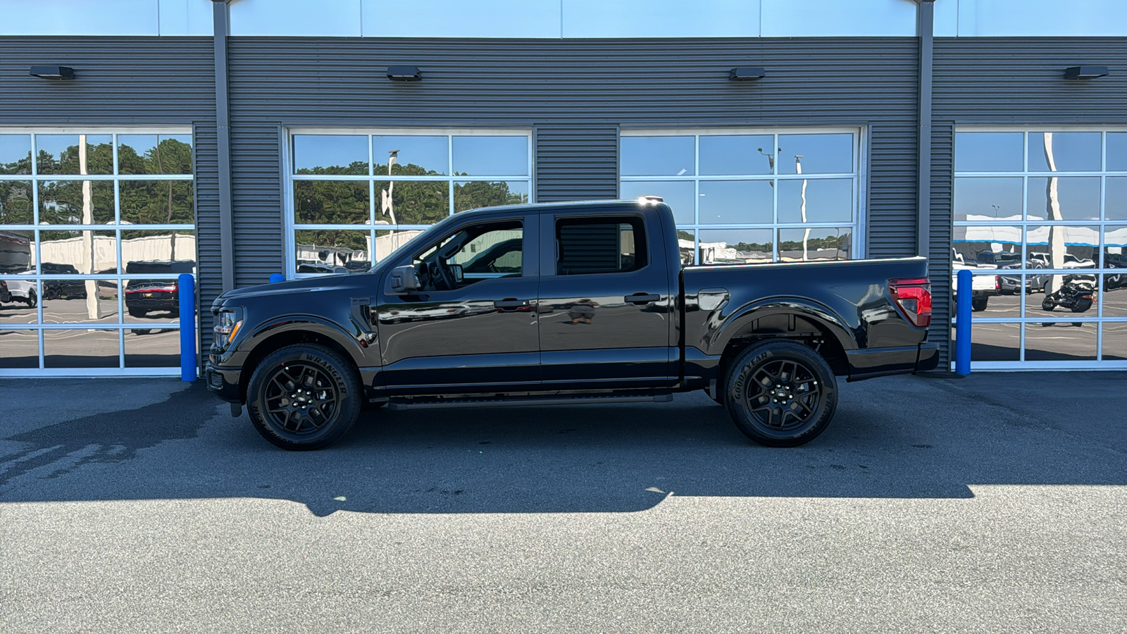 2024 Ford F-150 STX 2