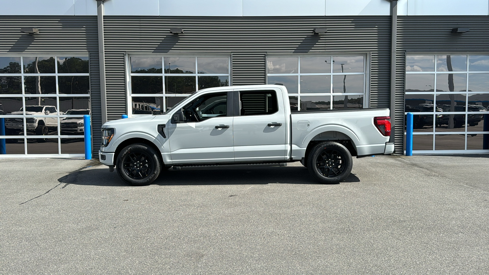 2024 Ford F-150 STX 2