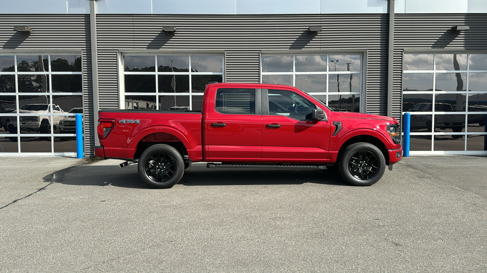 2024 Ford F-150 STX 8