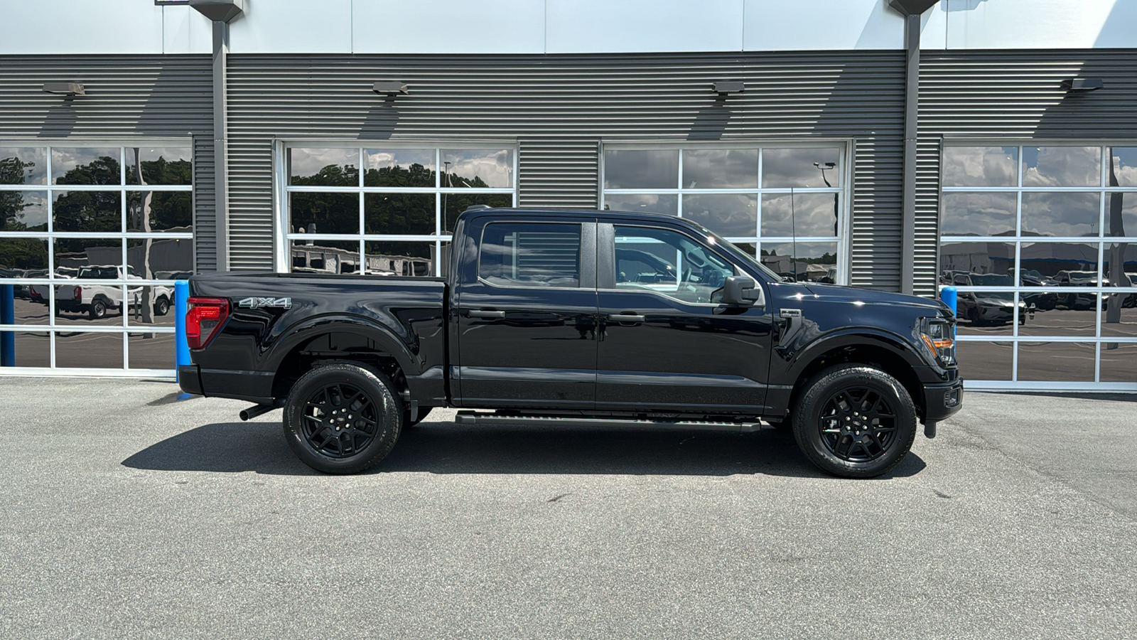 2024 Ford F-150 STX 8