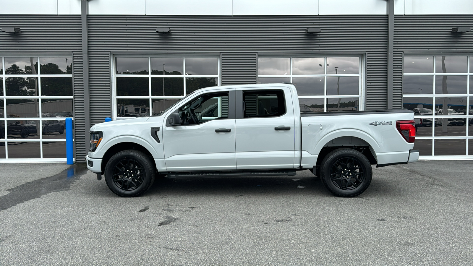 2024 Ford F-150 STX 2