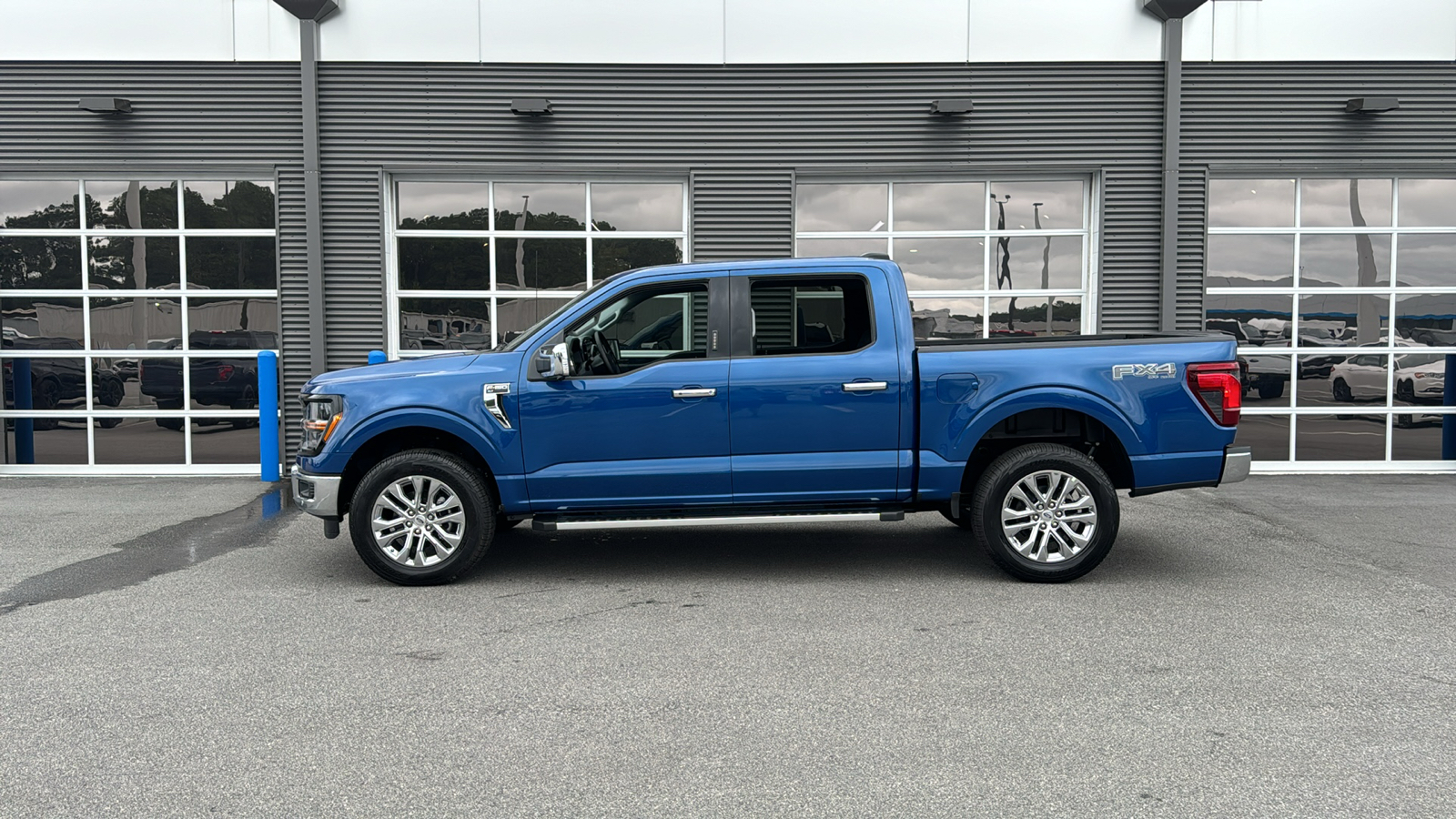 2024 Ford F-150 XLT 2