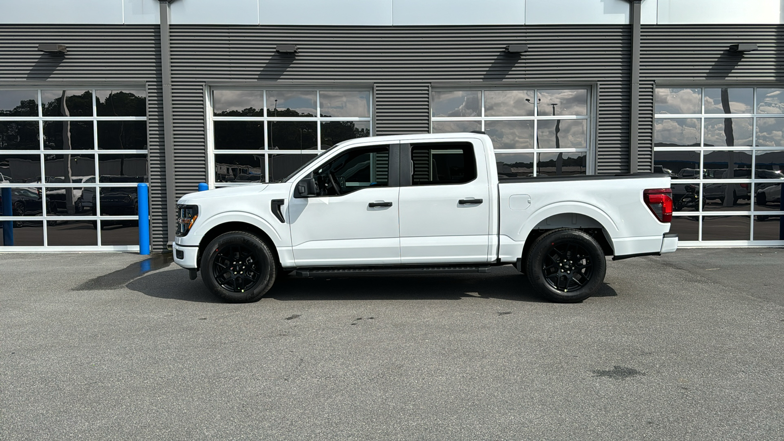 2024 Ford F-150 STX 2