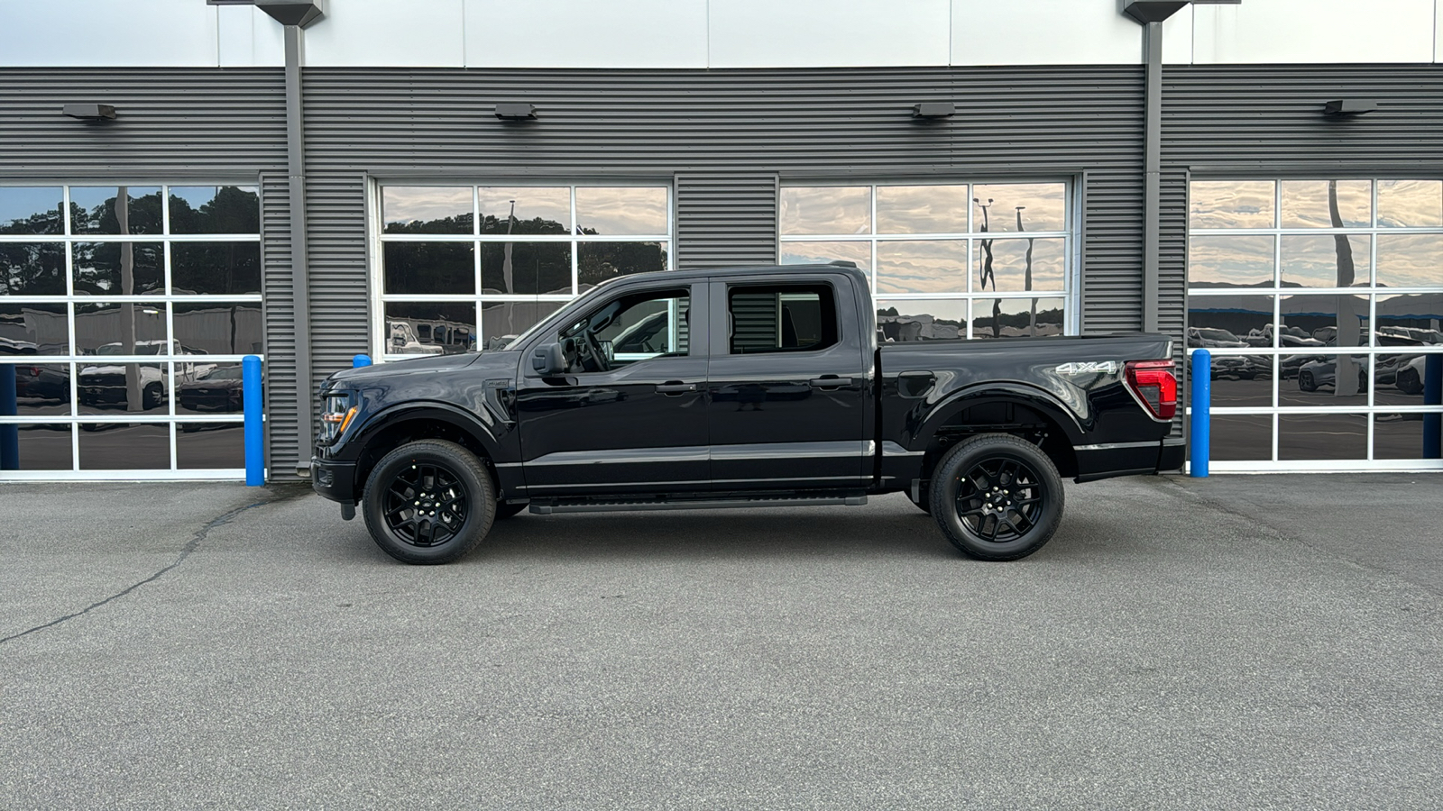 2024 Ford F-150 STX 2