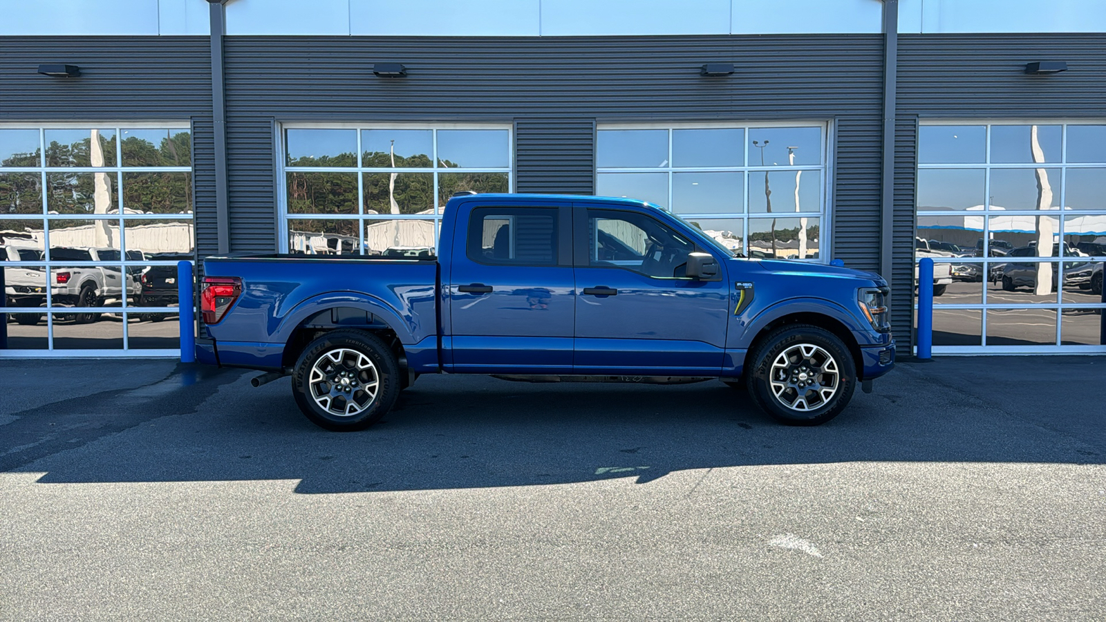 2024 Ford F-150 STX 8