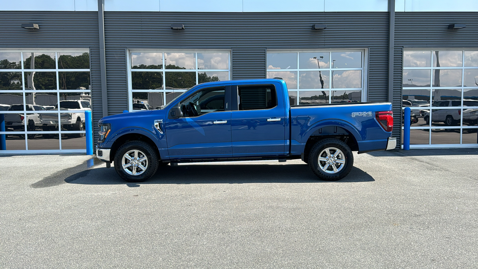 2024 Ford F-150 XLT 2