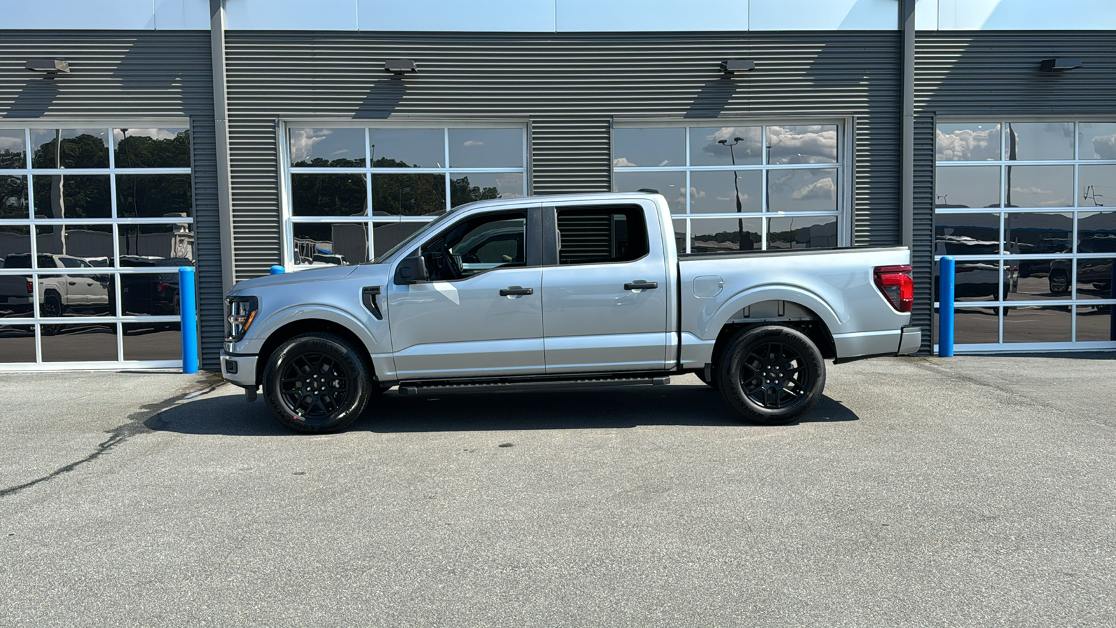 2024 Ford F-150 STX 2