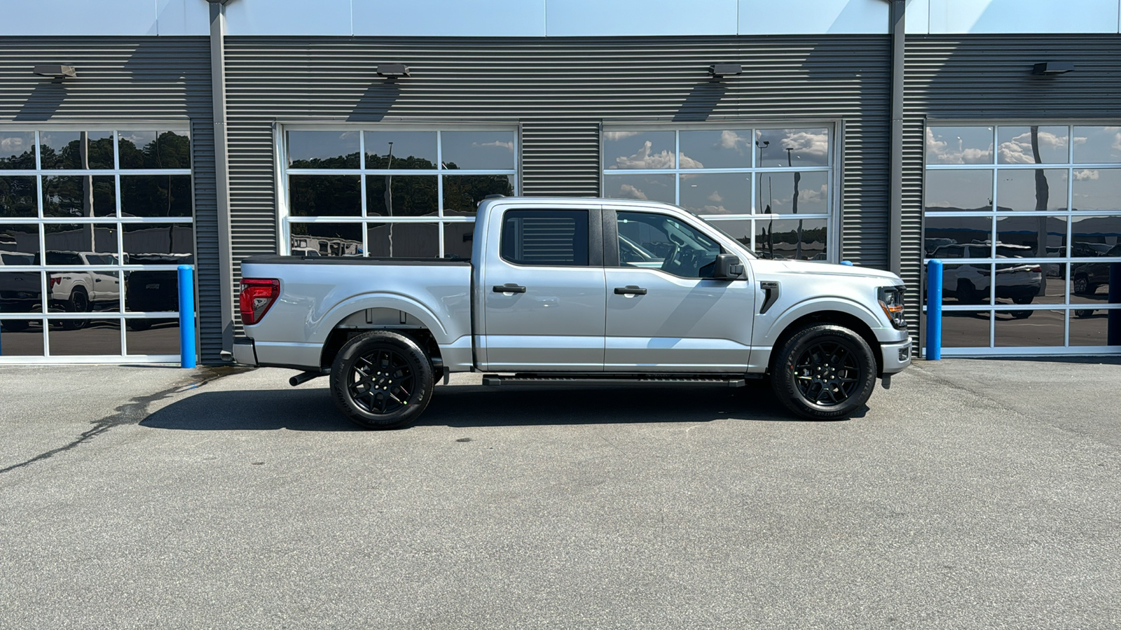 2024 Ford F-150 STX 8