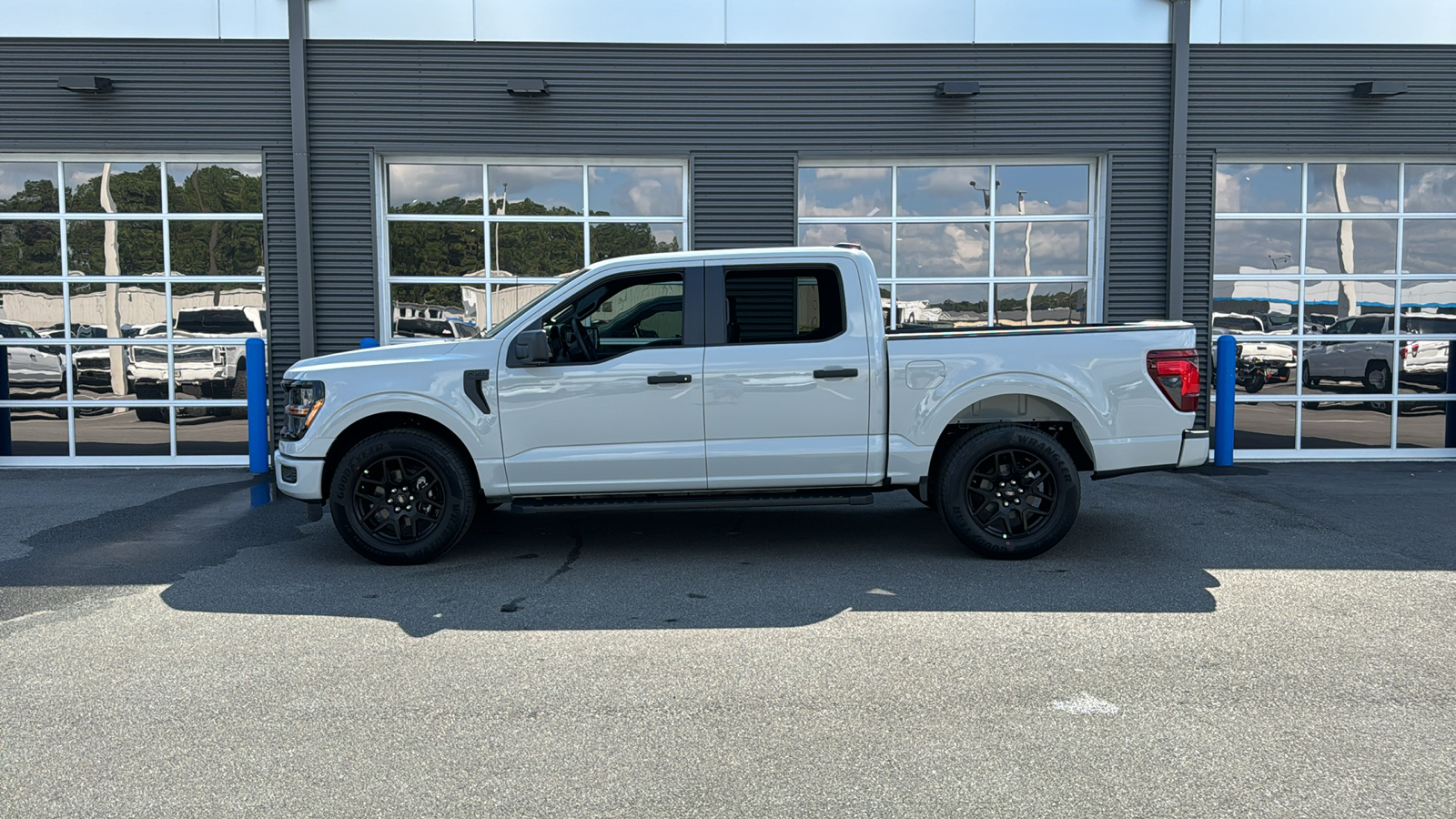 2024 Ford F-150 STX 2