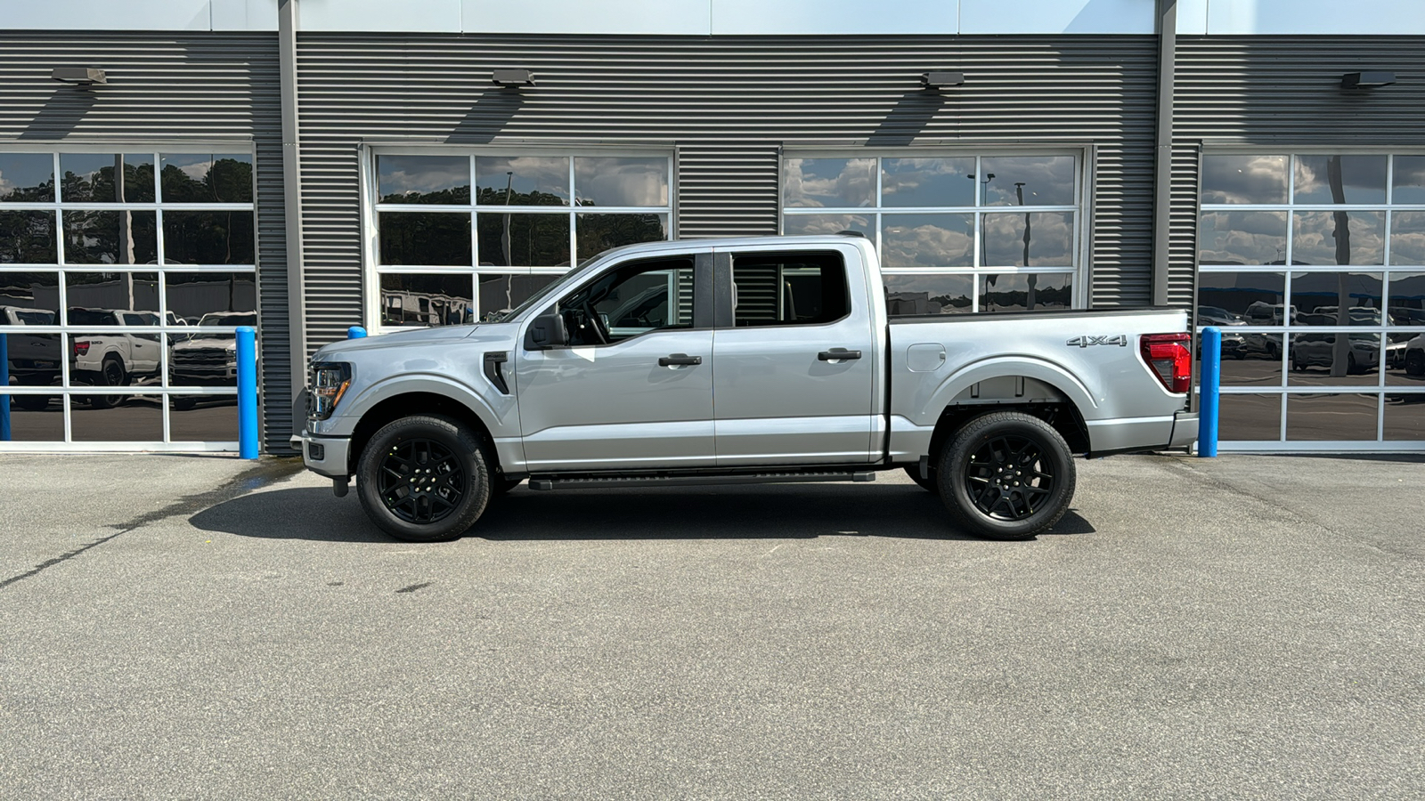 2024 Ford F-150 STX 2