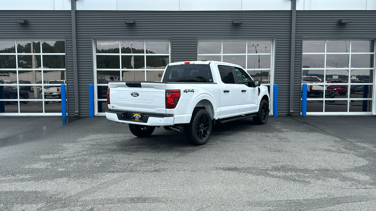 2024 Ford F-150 STX 8